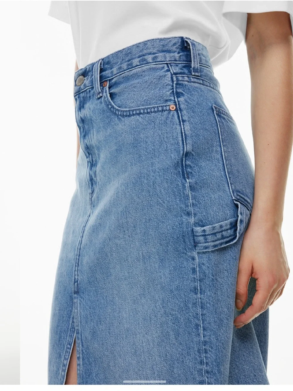 Aritzia Denim Forum The 90’s Pencil Midi Denim Skirt in Blue Sz 28 utility - Picture 3 of 15